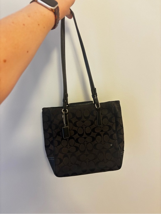 Coach Handbags - Coach Mocha 2001 Signature Pattern Shoulder Tote